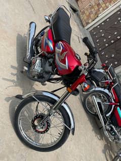 Honda 125 one hand used.