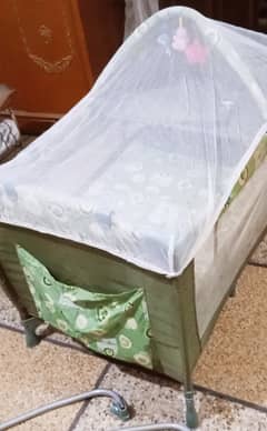 Baby playpen / cot 0