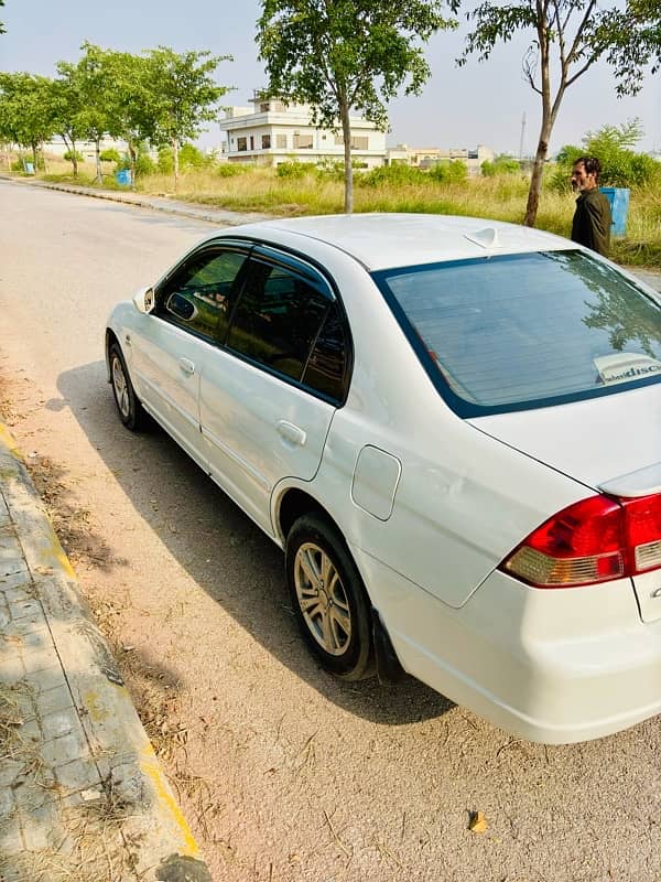 Honda civic exi 2004 lush condition 8