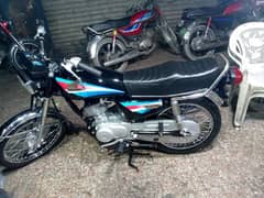 honda 125 black colour