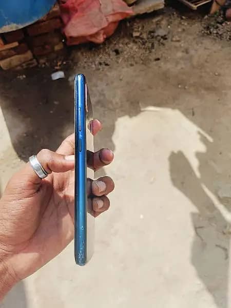 Vivo y15 4 64 Condition 9/10 Good 3