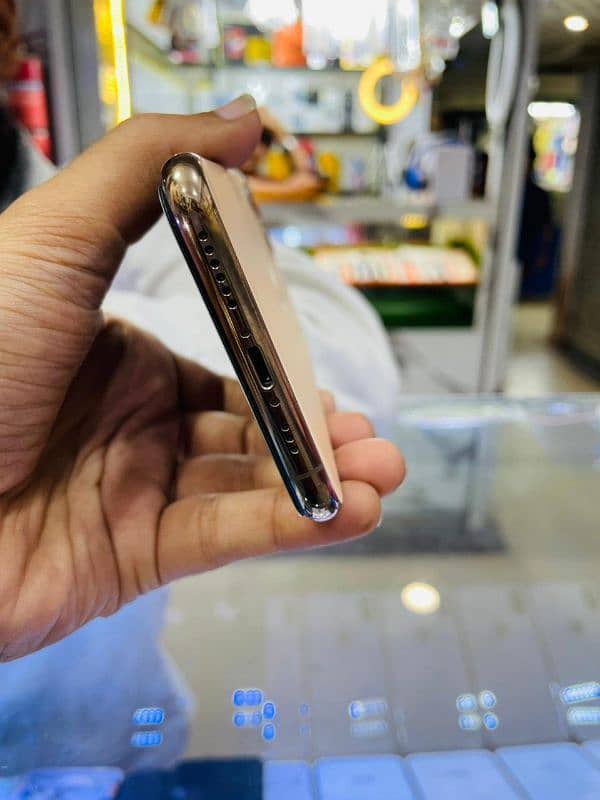 iPhone 11 Pro 256gb PTA Approved 4