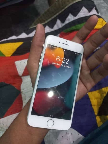 iphone 7 32gb non pta Location Mehrabpur 3