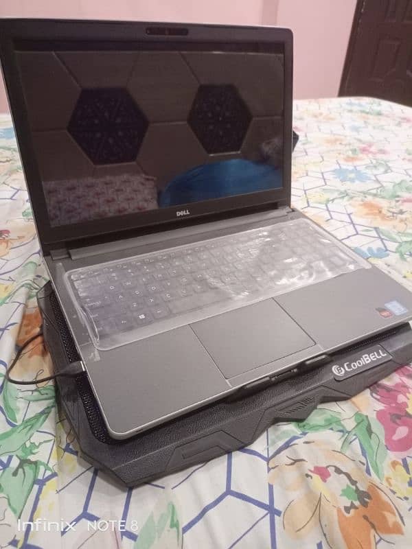 Dell i7 6th generation with 4 gb and m335 graphics card with touch 1