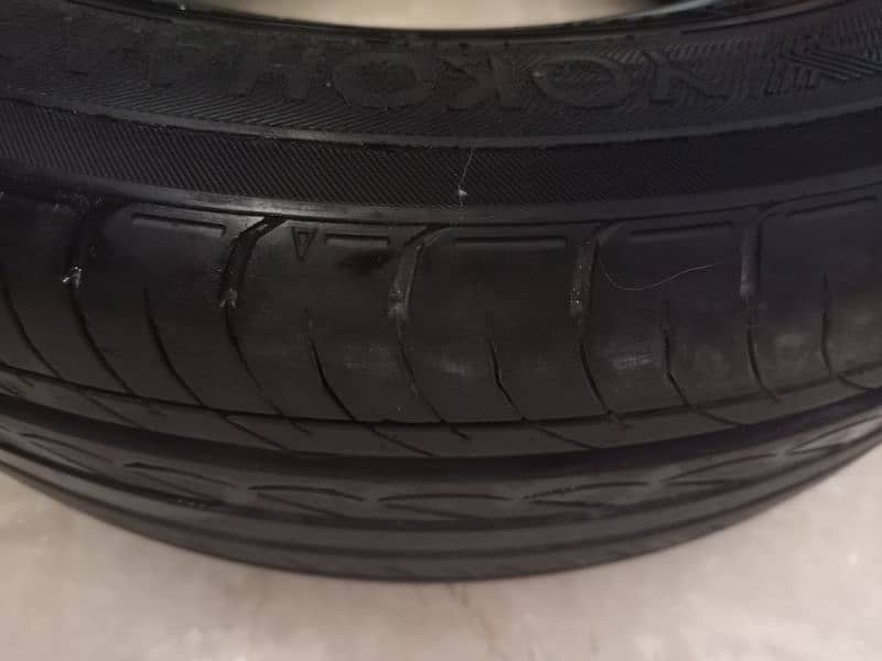 Yokohama tubeless tyre size 205/65 R15 like Corolla city civic Suzuki 8