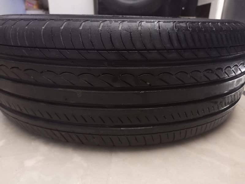 Yokohama tubeless tyre size 205/65 R15 like Corolla city civic Suzuki 9