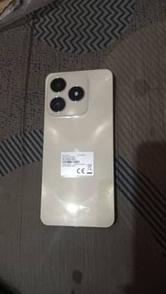 Realme C61 0