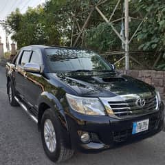 Toyota Hilux Invincible 2012