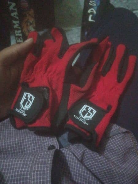 just bottem repaired with bag and two inner gloves 3