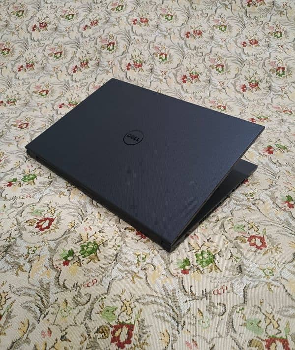 Dell AMD A4 6th Gen 8GB RAM 128GB SSD 512GB HHD Good Conditions!! 11