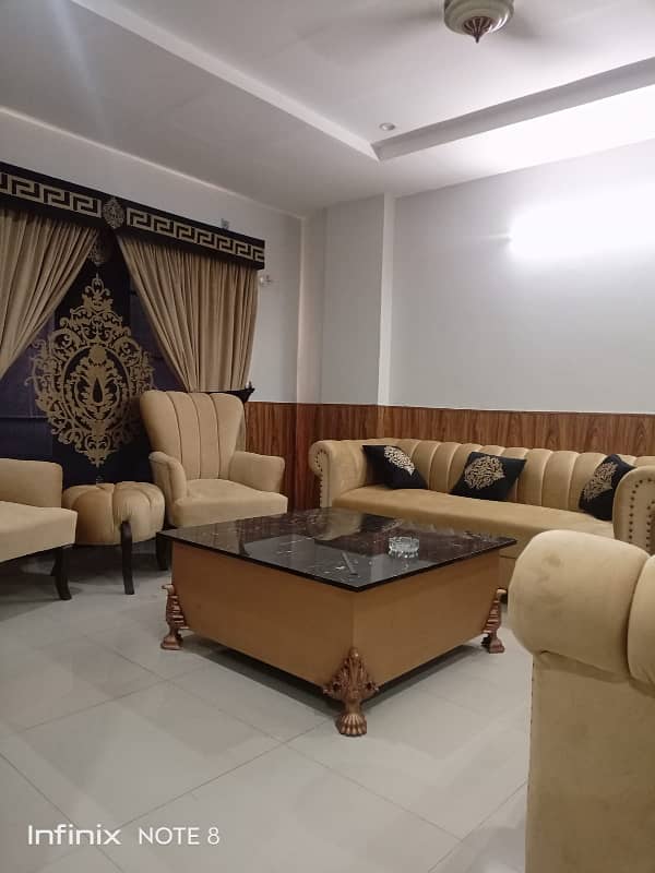 Par Day short time One BeD Room apartment Available for rent in Bahria town phase 4 and 6 empire Heights 2 Family apartment 3