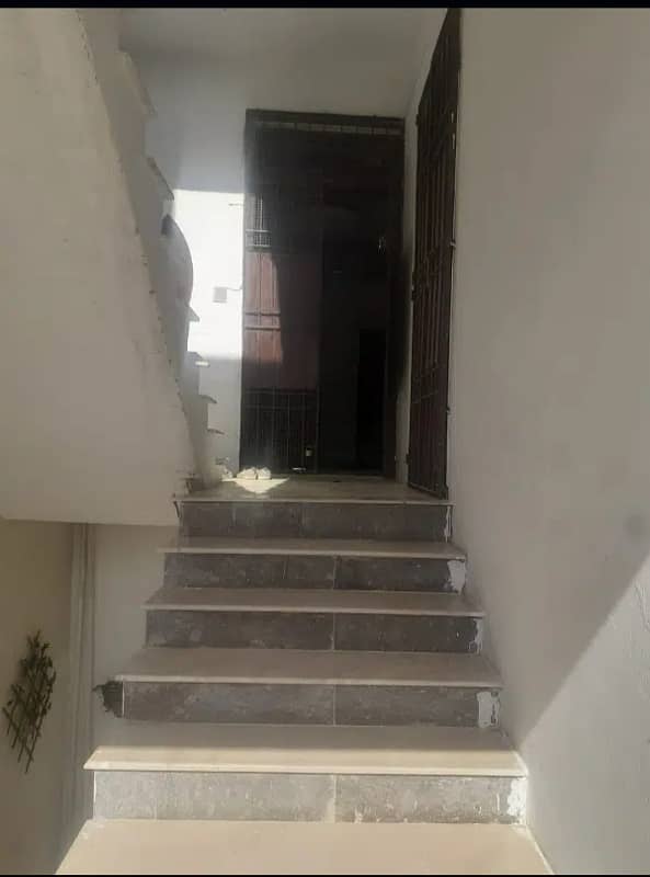 Nazimabad - Block 5E. . . . . . . . . . 3bed dd 6