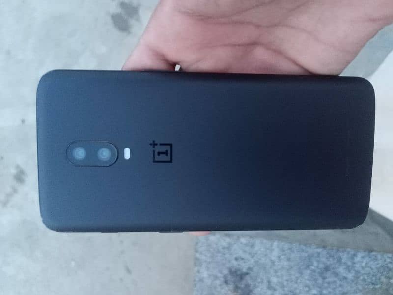 one plus 6t available 8  128 1