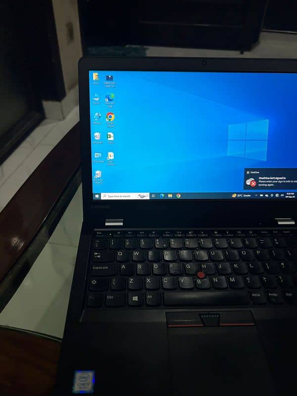 Lenovo yoga x1 core i5 7th 6