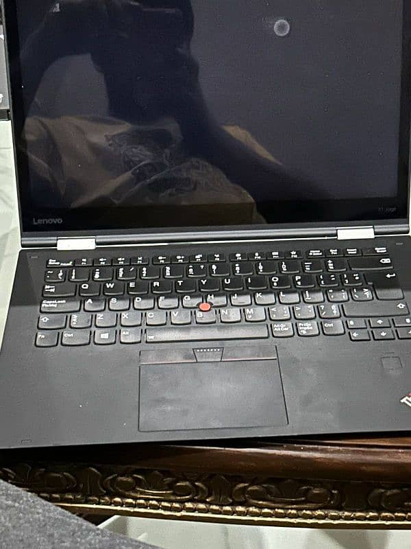 Lenovo yoga x1 core i5 7th 11