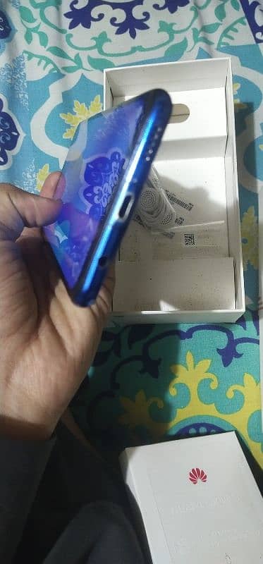 Huawei nova 3i in good condition 4