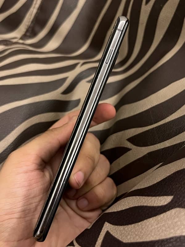 SAMSUNG Galaxy S10 Plus 2