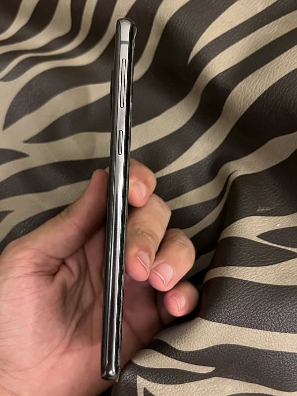 SAMSUNG Galaxy S10 Plus 5