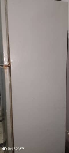 dowlance refrigerator medium size full okay