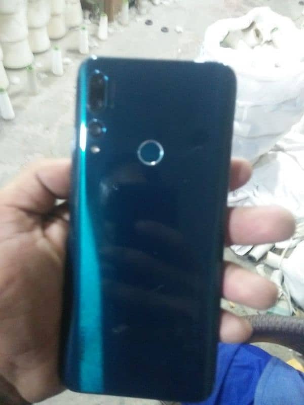 Huawei Y9 Prime 4