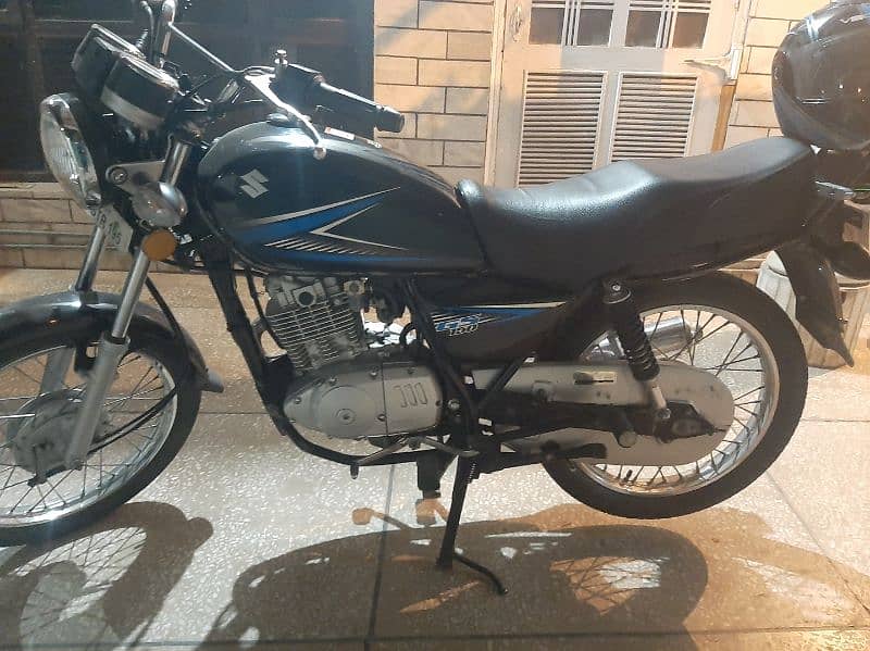 Suzuki GS 150 1