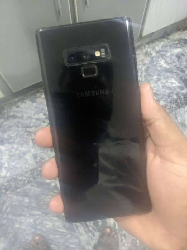 Samsung Galaxy note9 memory 6/128gb display damage but working 2