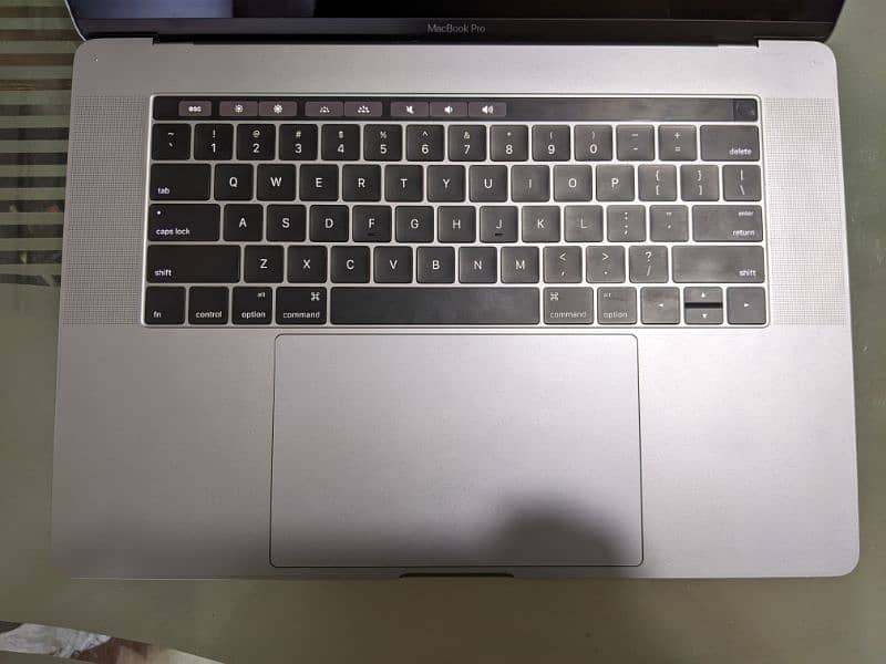 MacBook Pro 2016 (15-Inch) 1