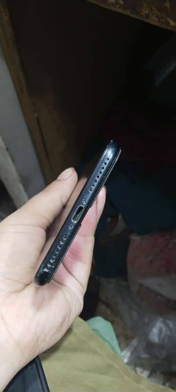 i phone 7 plus. black 5