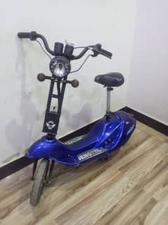 Electric scooty