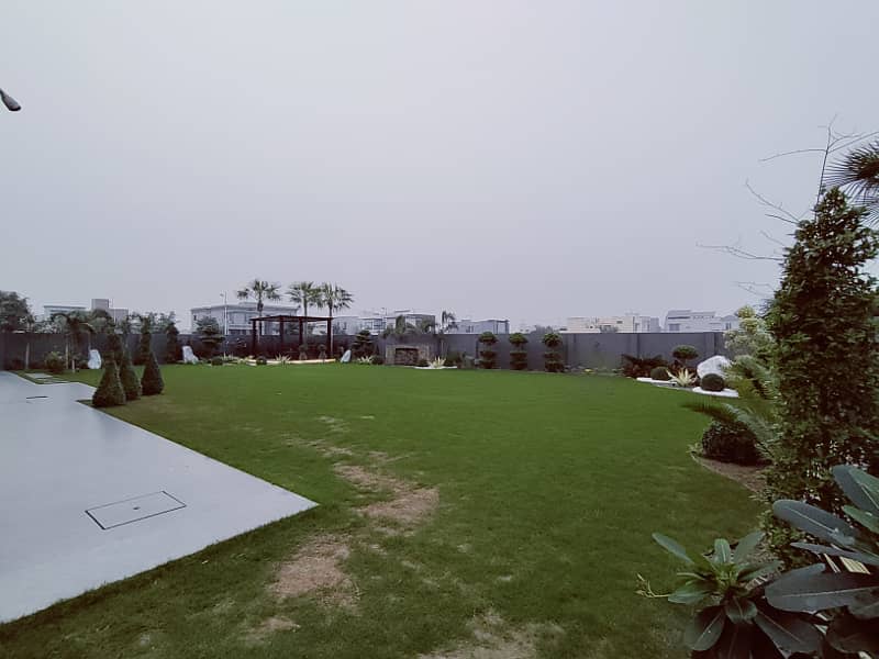 KANAL LAWN AND KANAL BANGLOW FURNISHED WITH 10KVA SOLAR INSTALLED FOR SALE IN DHA PHASE 6 3