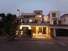 FOR SALE VERY REASONABLE PRICE 10 MARLA BRAND NEW HOUSE IN SECTOR C BAHRIA TOWN LAHORE