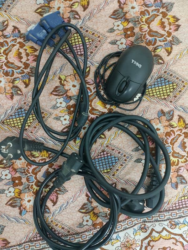 computer cables with mouse 2