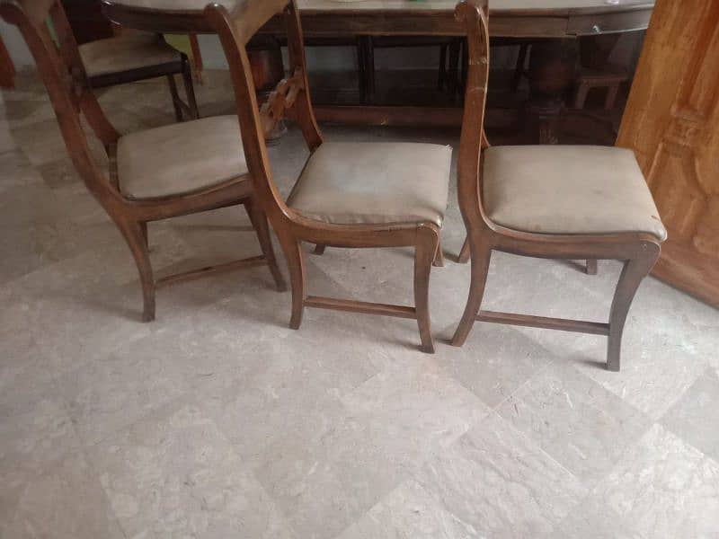 Dining table - Urgent Sale 3