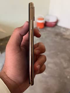 iphone xs 10/8 condition