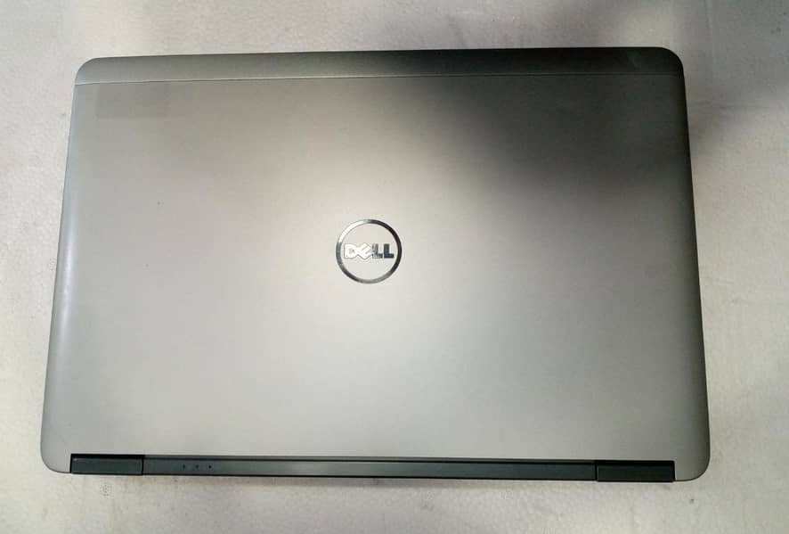 DELL LATITUDE E7240 i7 4th Gen 1