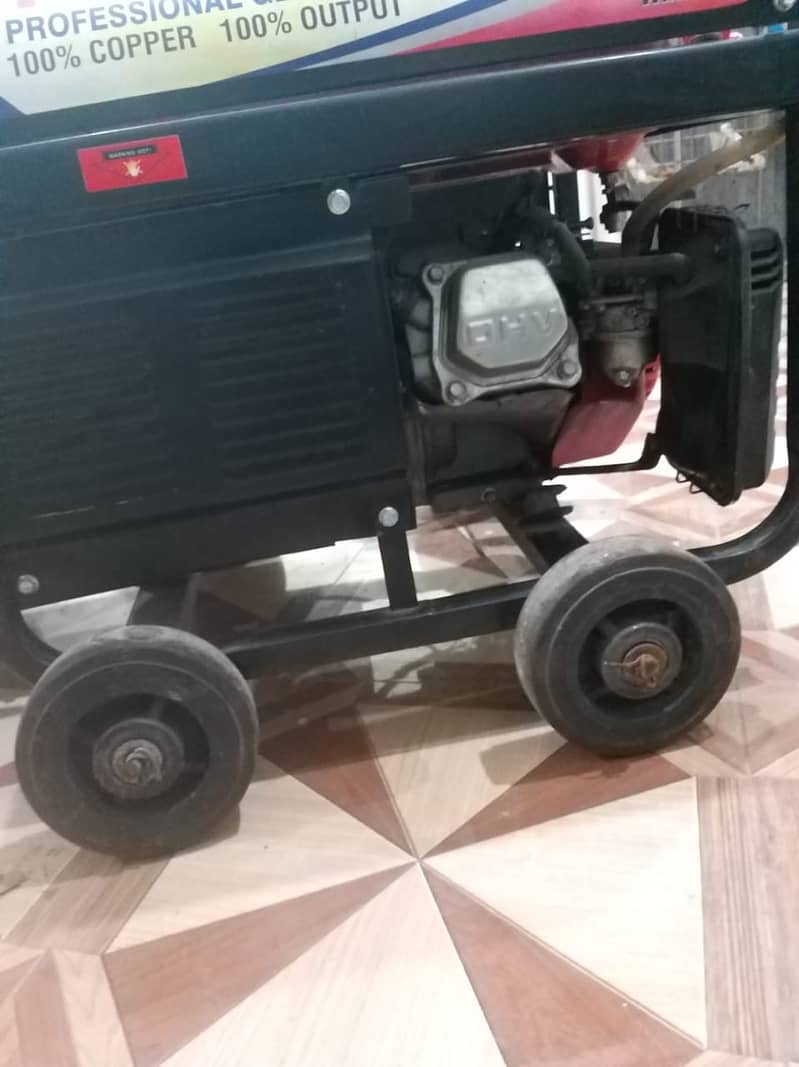 Toyota dx 5500 professional generator by Honda (New model) 2