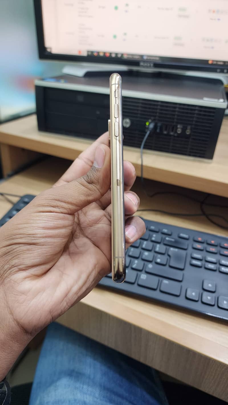 Iphone Xs 256 GB Factory (Onic Sim Work) (Exchange Possible) 5