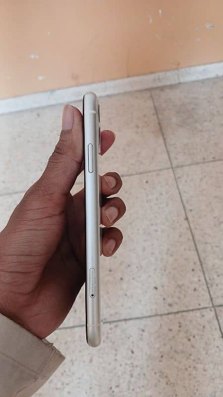 Iphone 11 64gb urgent 7