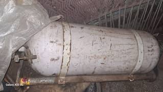 CNG Cylinder with kit in good condition