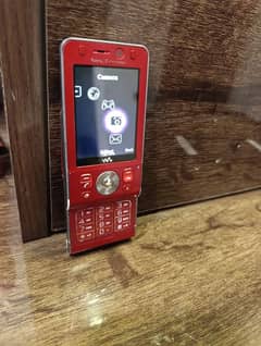 Sony Ericsson W910 Non Pta 0