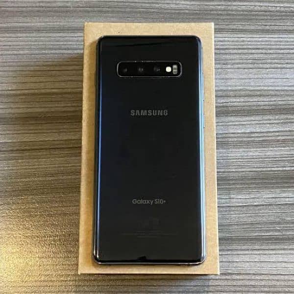 SAMSUNG S10 PLUS 0