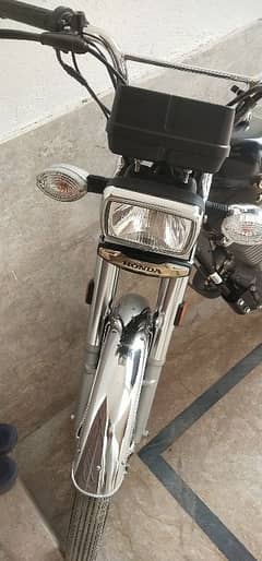 Honda 125 Gold edition