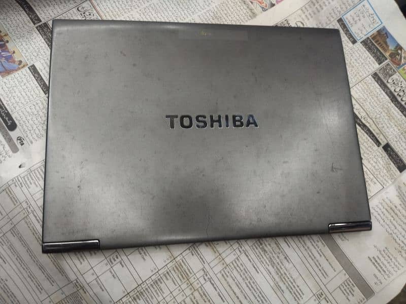 Toshiba ultra slim book 0