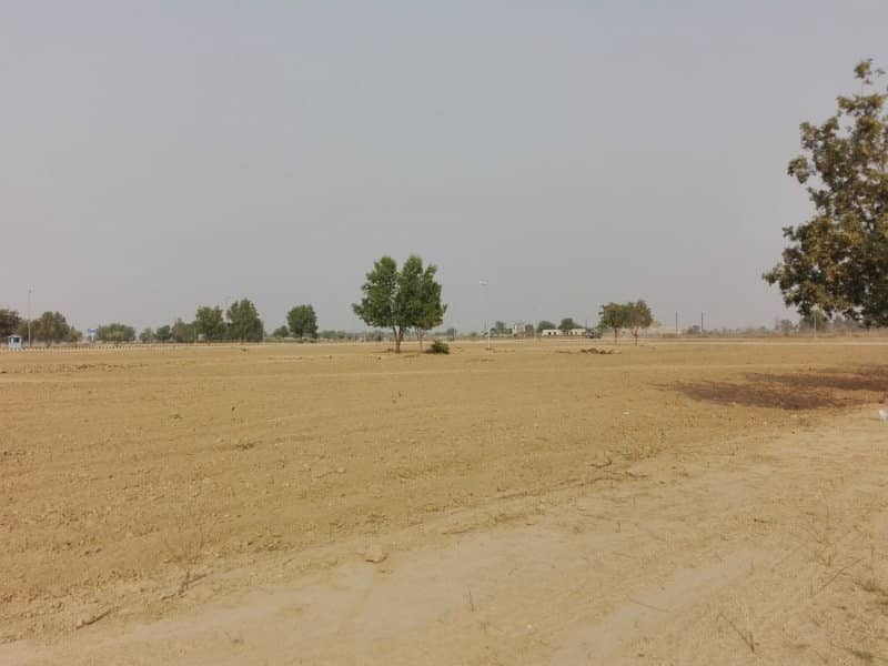 10 Marla Plot For Sale In Khayaban E Amin Lahore 1