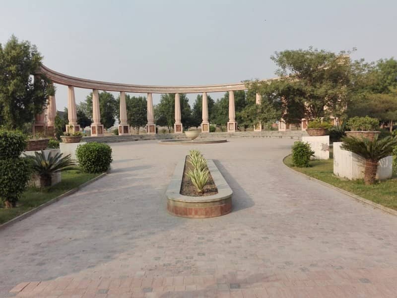 10 Marla Plot For Sale In Khayaban E Amin Lahore 2