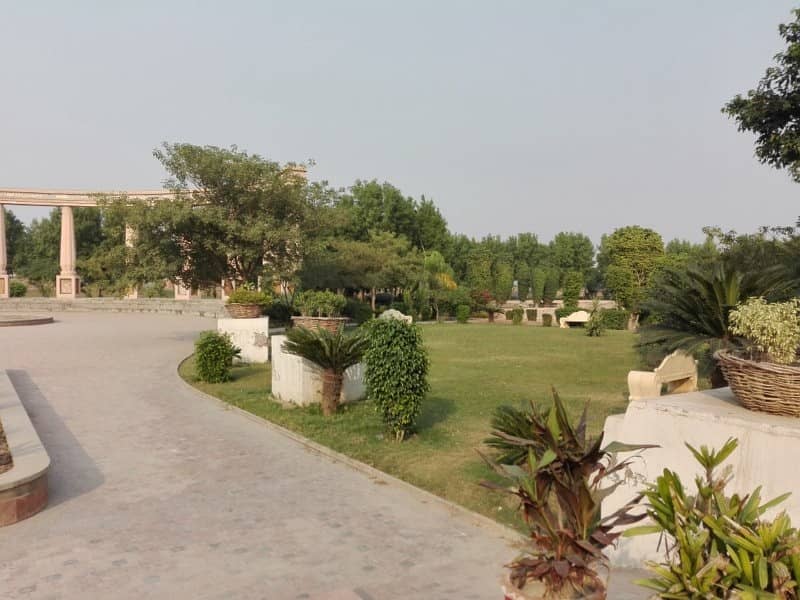 10 Marla Plot For Sale In Khayaban E Amin Lahore 3