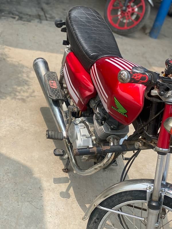 Honda 125 kafa racer 3