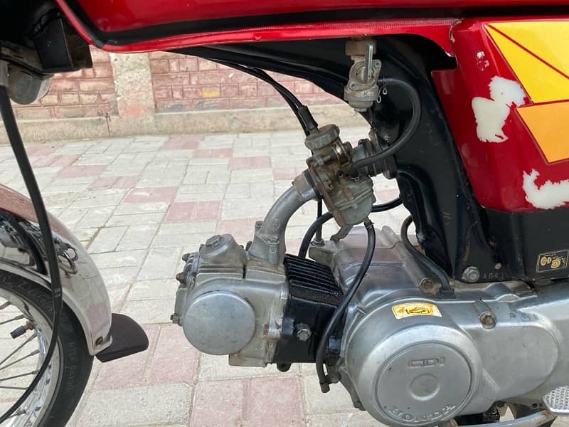 Honda CD70 Model 2003 Genuine Condition 11