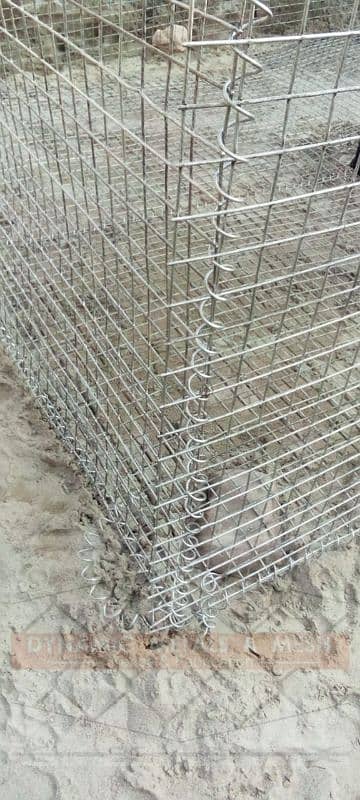 Razor Wire / Chain jali / Barbed Wire/ Hesco bag / Weld Mesh / birds 12