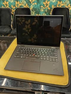 Lenovo X1 yoga i5 8th gen 8GB ram 256gb ssd